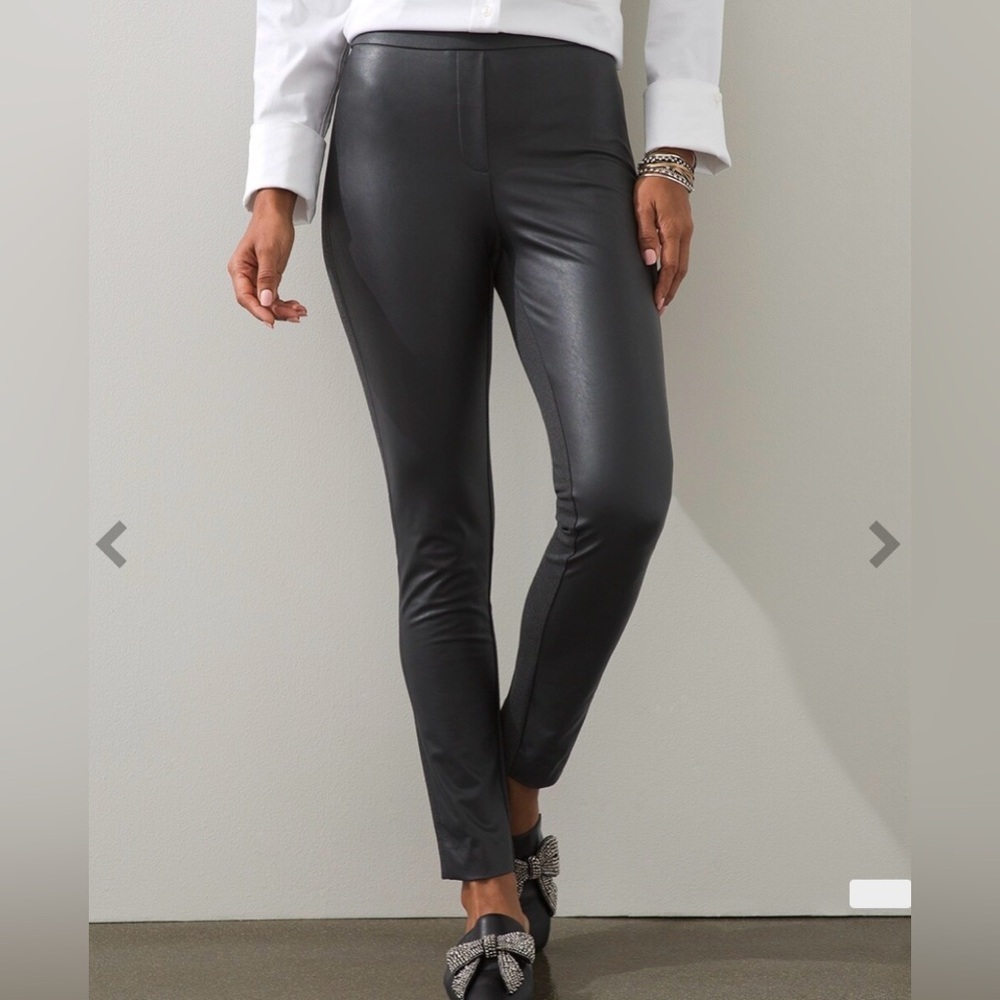 ❤️2/$15 or 3/$21❤️Chicos Faux Leather Grey Ponte Leggings, Size 20